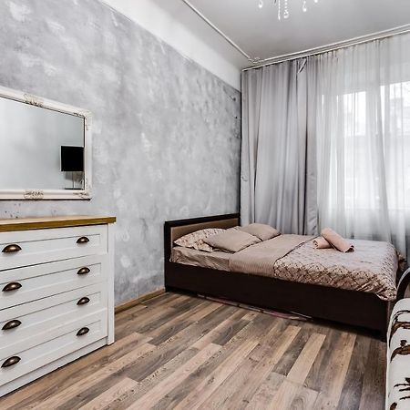 Apartment Near Circus Lviv Dış mekan fotoğraf