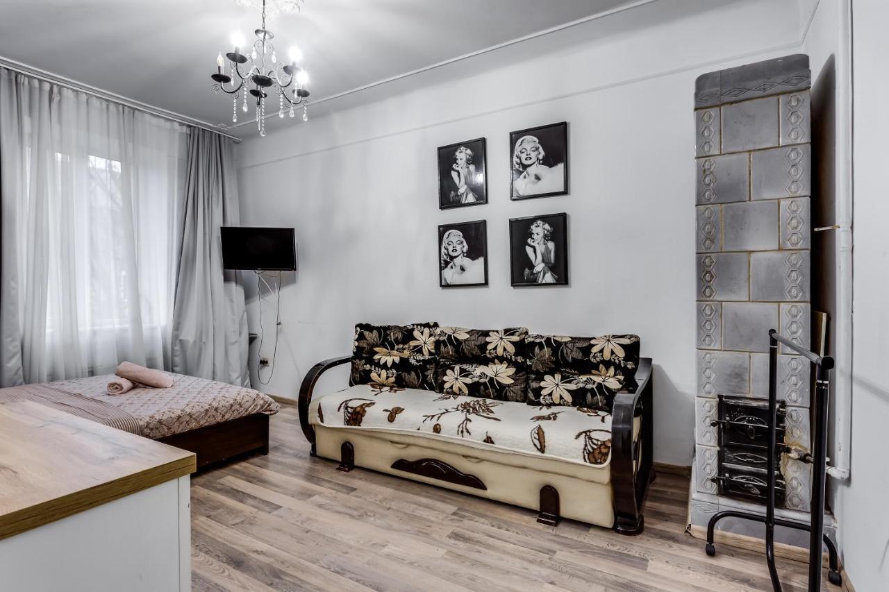 Apartment Near Circus Lviv Dış mekan fotoğraf